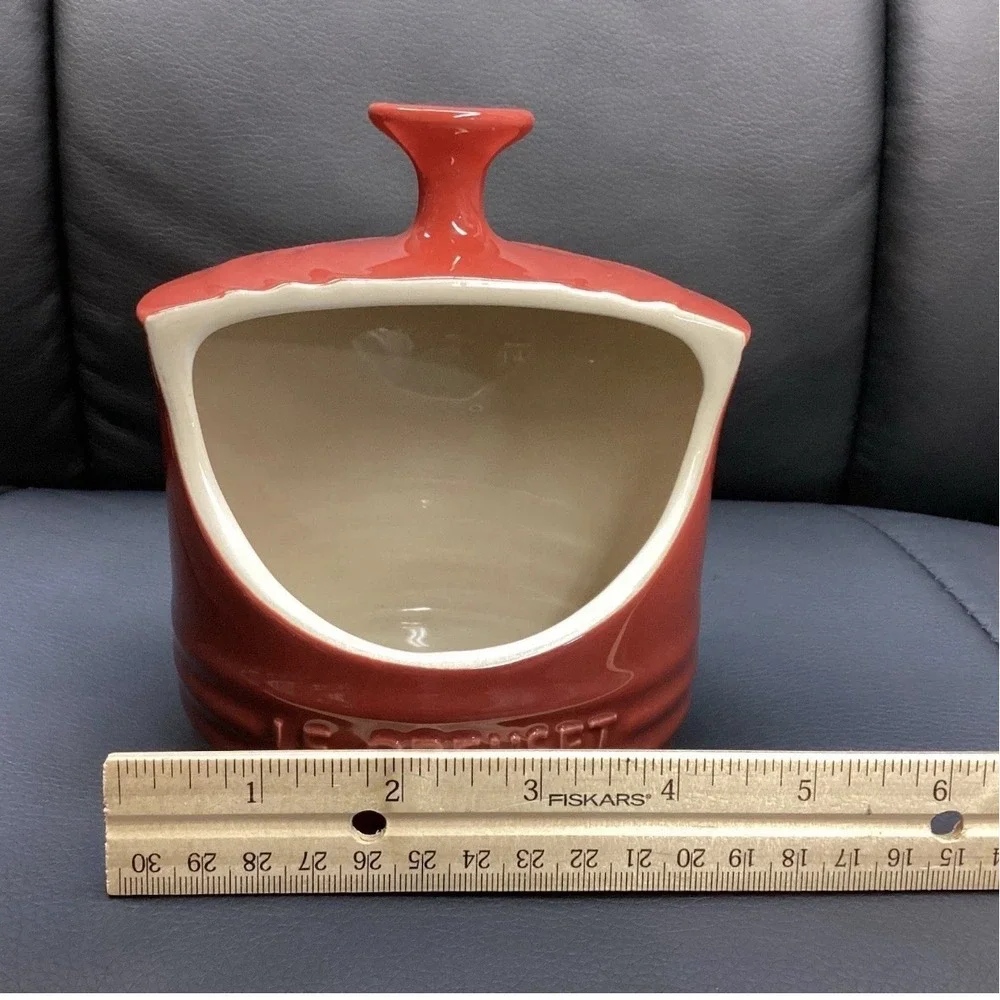 Le Creuset Red Stoneware Salt Pig 10oz 0.3L Kitchen Crock 18-17